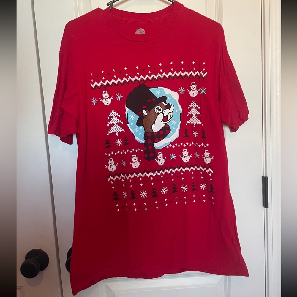 Buc-ees Christmas Tshirt